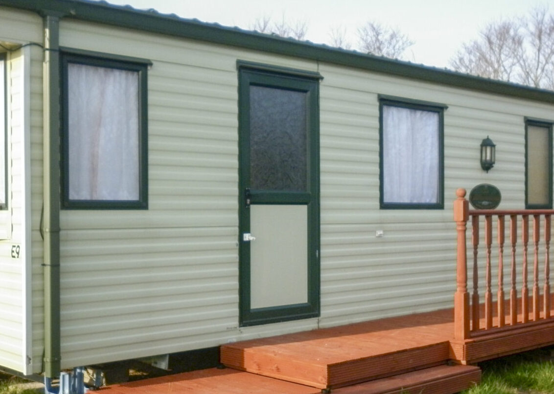 Mobile homes door