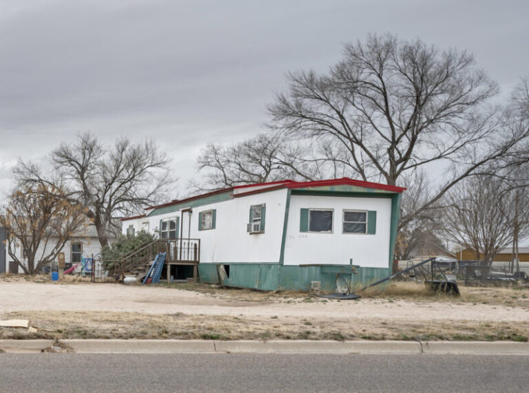 how often do mobile homes need to be releveled