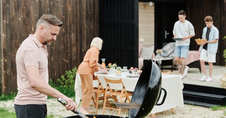 12 Best RV Barbecue Grills for Outdoor Cooking That Nomads Swear By