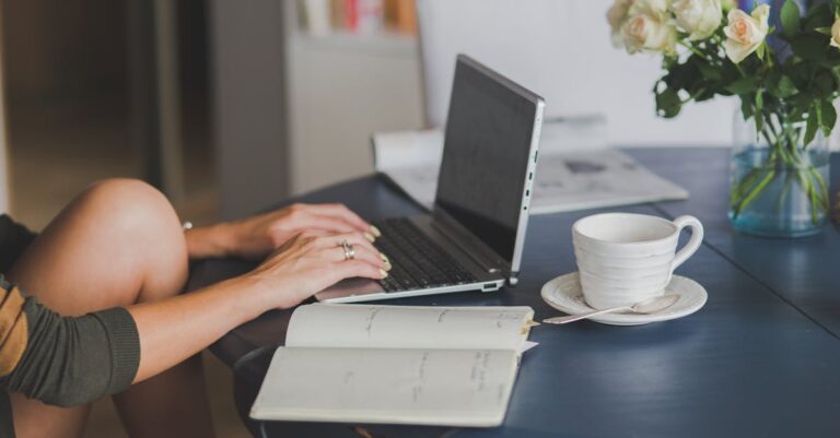 10 Organization Systems for Tiny Home Offices That Maximize Every Inch